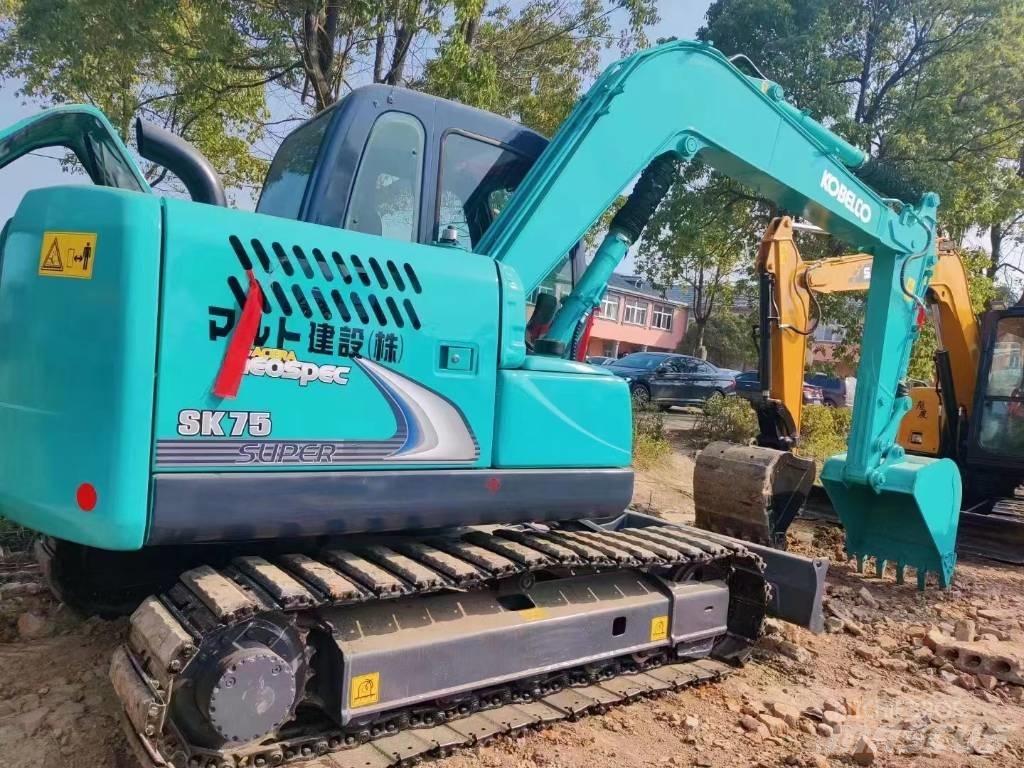 Kobelco SK 75 중형굴삭기 7톤-28톤