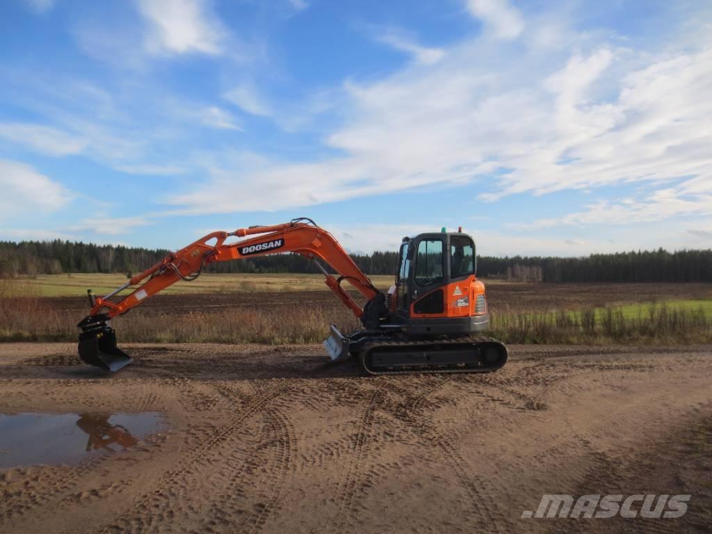 Doosan DX 85 R 중형굴삭기 7톤-28톤