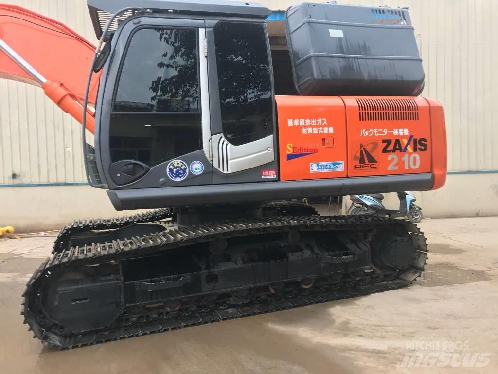 Hitachi ZX 210 대형 굴삭기 29톤 이상