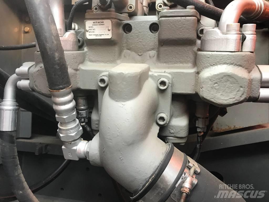 Hitachi ZX 210 대형 굴삭기 29톤 이상