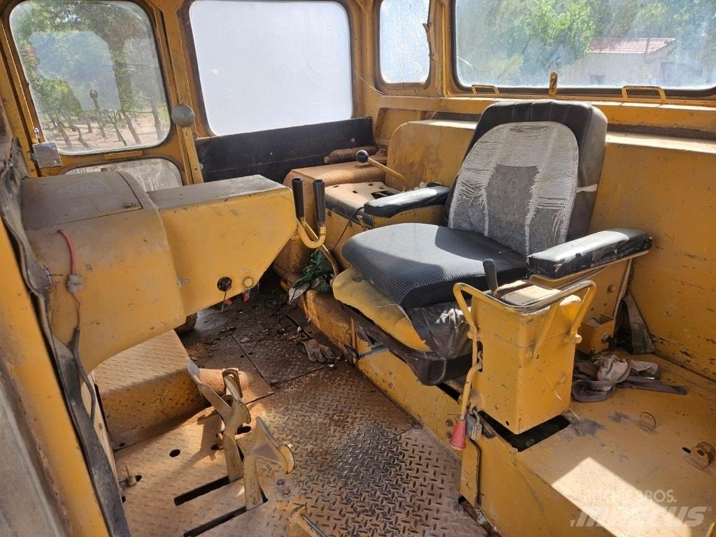 CAT D 9 G 크롤러 도저
