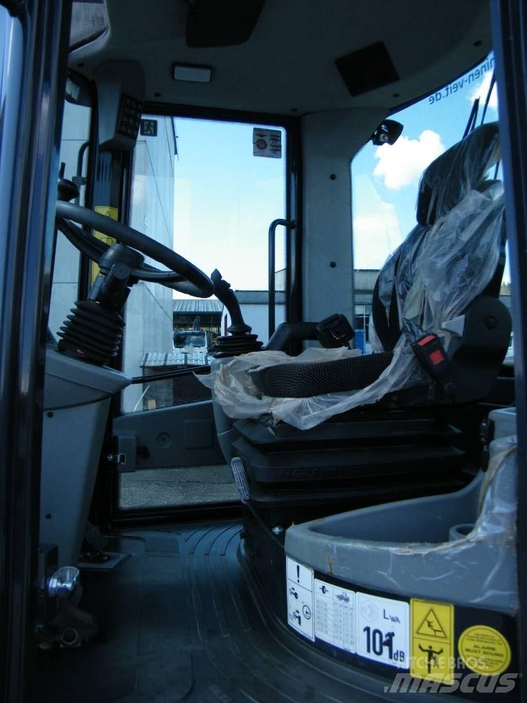 Yanmar v100  휠로우더