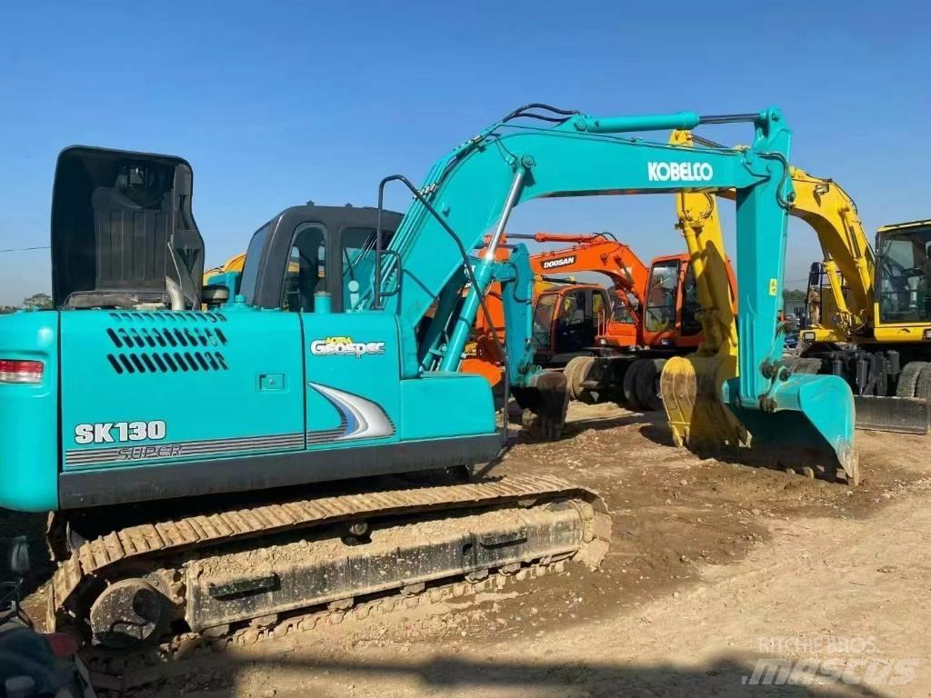Kobelco SK 130 대형 굴삭기 29톤 이상