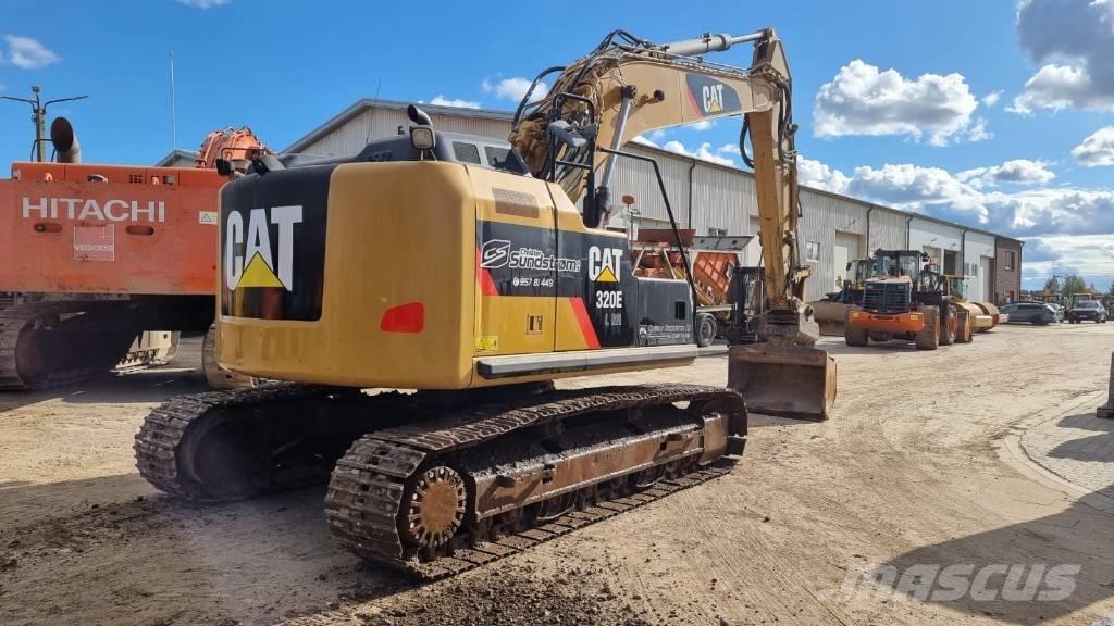 CAT 320 E 대형 굴삭기 29톤 이상