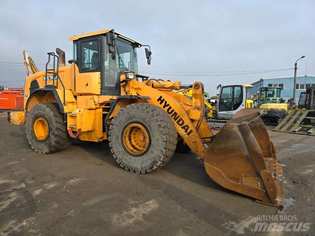 Hyundai HL 960  휠로우더
