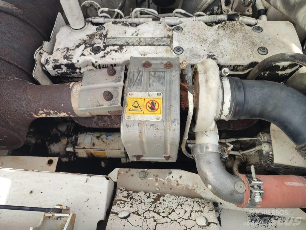 Komatsu PC210 LC-8 대형 굴삭기 29톤 이상