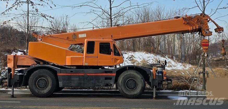 Komatsu LW 500-1 R/T 크레인