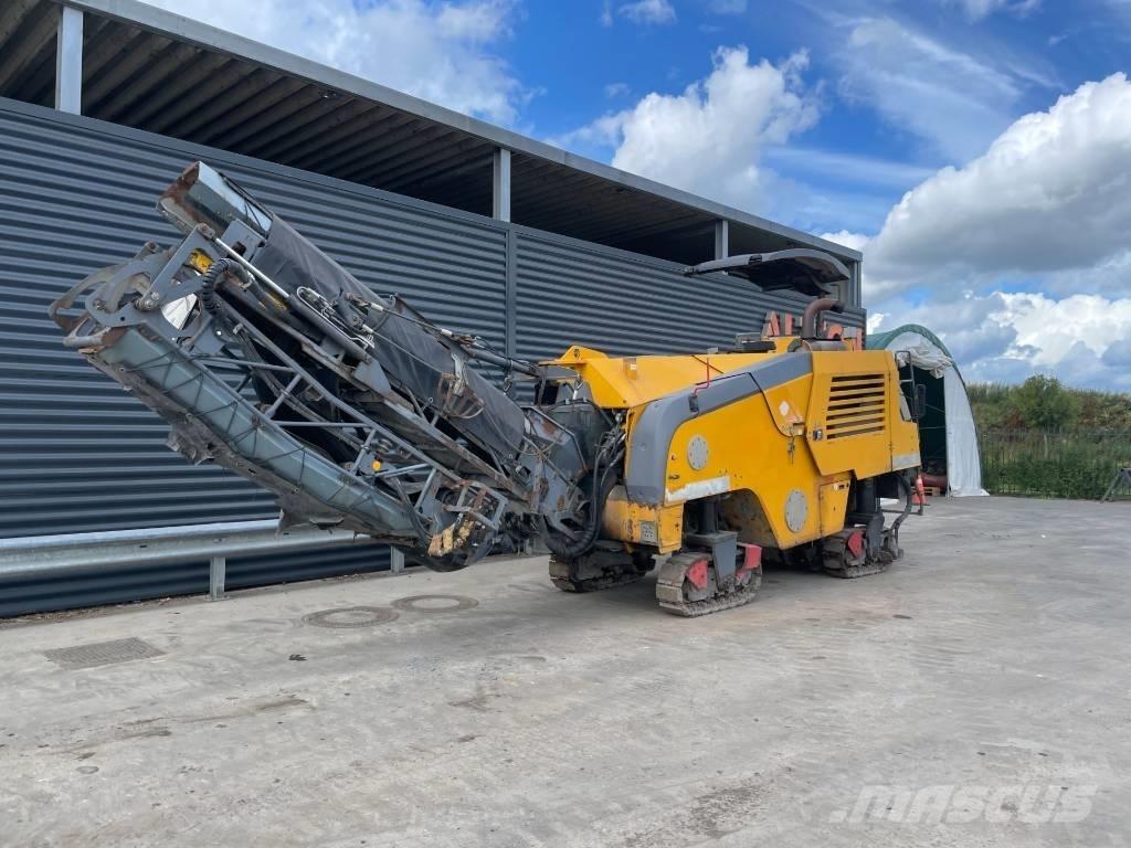 Wirtgen W 100 F 아스팔트 콜드 밀링 기계