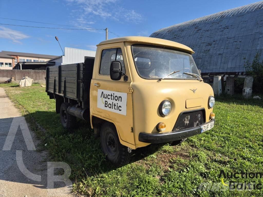  UAZ 3303 픽업/드롭사이드