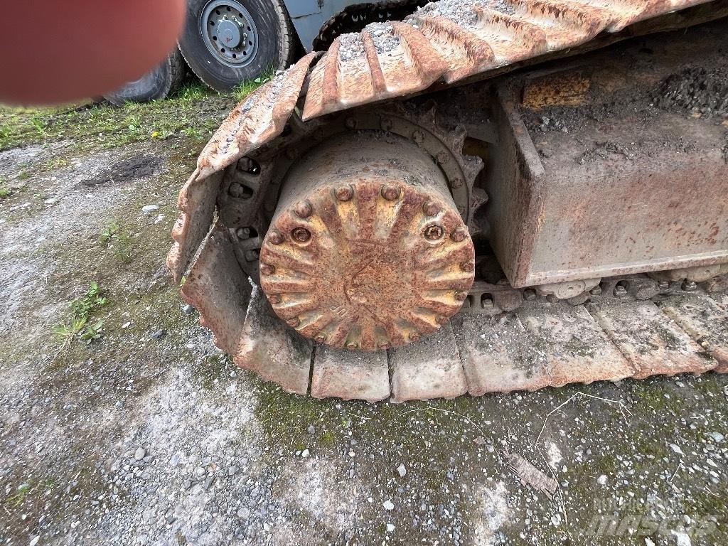 Komatsu PC 210-5 대형 굴삭기 29톤 이상