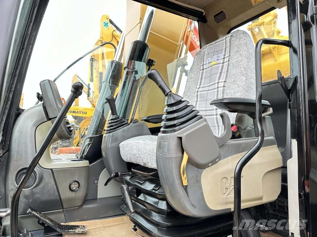 CAT 312D2GC 중형굴삭기 7톤-28톤