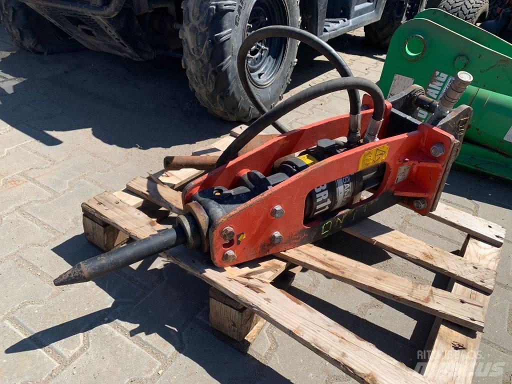 Sandvik BR111A010 브레이커