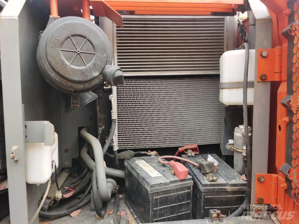 Hitachi ZX 120 대형 굴삭기 29톤 이상