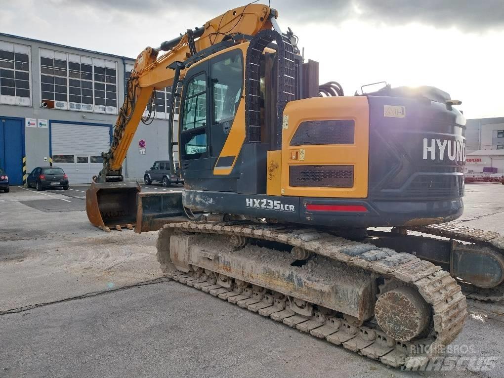 Hyundai HX 235 LCR 대형 굴삭기 29톤 이상