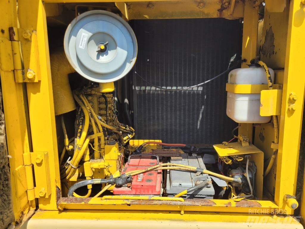 Komatsu PW160 ES-6K  휠 굴삭기