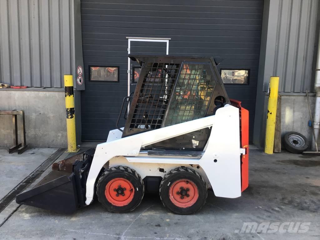 Bobcat S 70  스키드로더