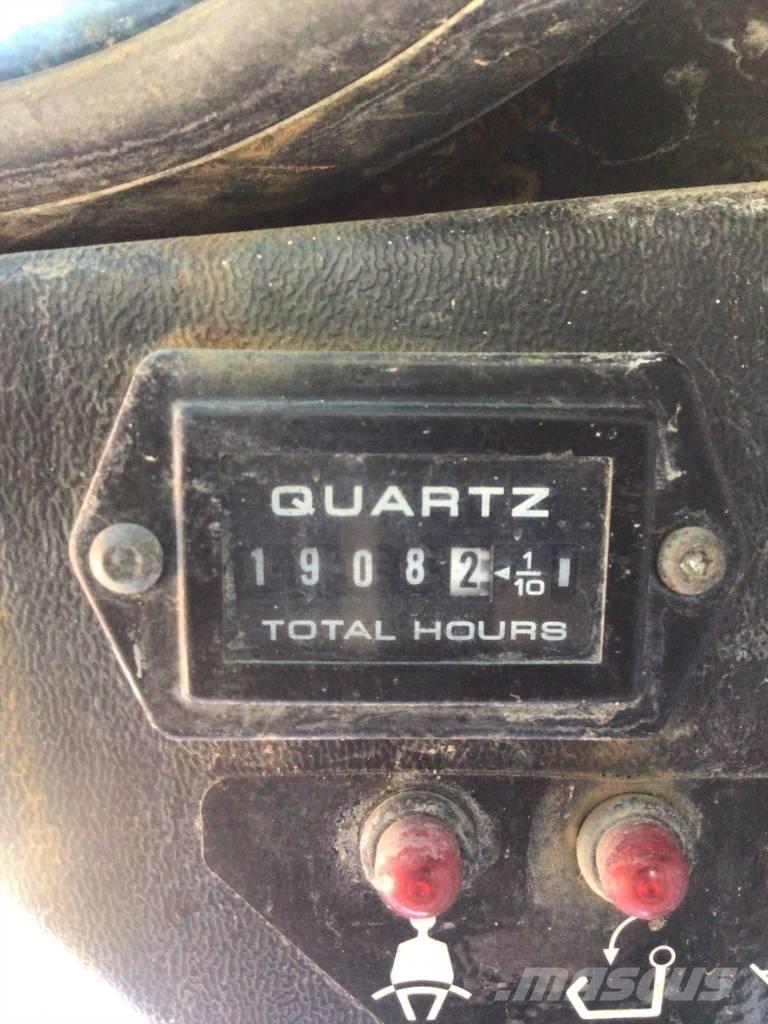 Bobcat S 70  스키드로더