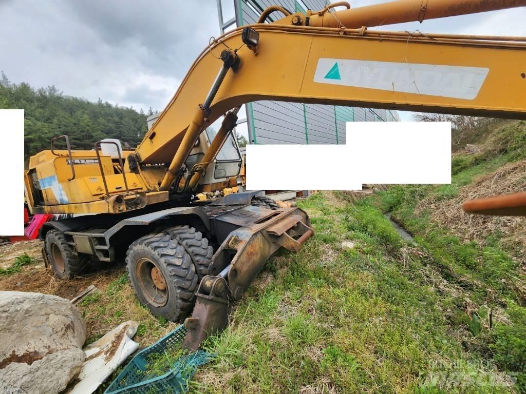 Hyundai ROBEX 2000W  휠 굴삭기