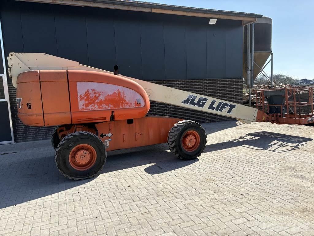 JLG 600s 견인식 전동이동 리프트