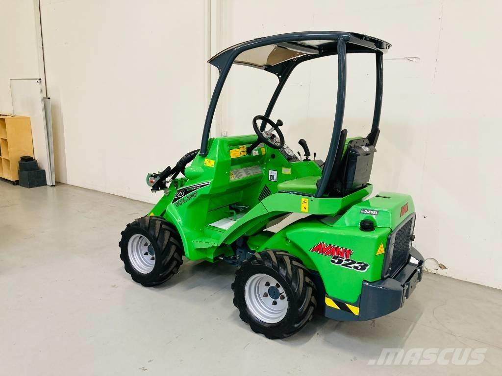 Avant 523 미니 로더