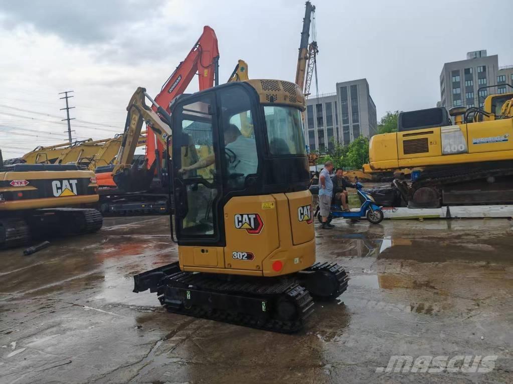CAT 302 CR 소형 굴삭기 7톤 미만