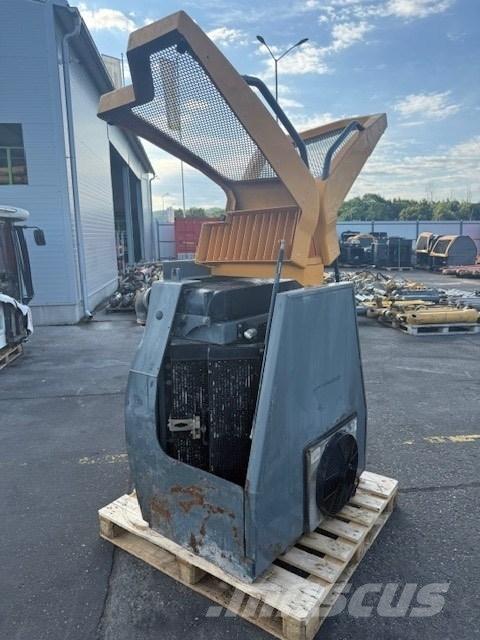 Liebherr L 556 라디에이터