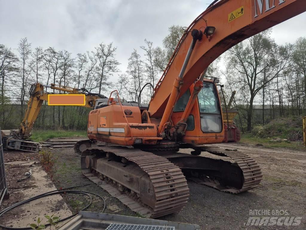 Daewoo S250 대형 굴삭기 29톤 이상