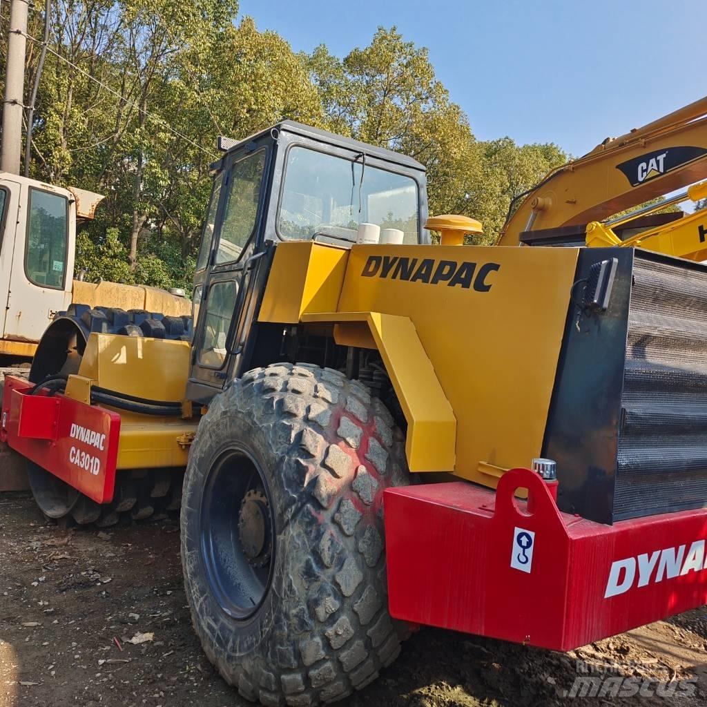 Dynapac CA 30 D 싱글 드럼 롤러