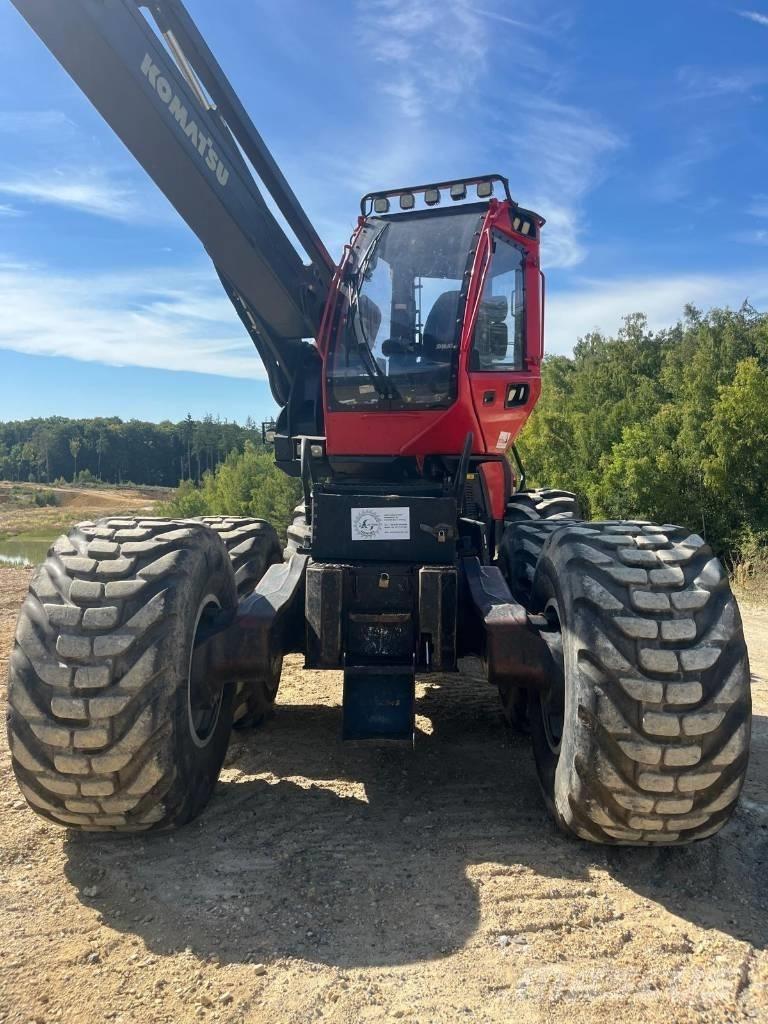 Komatsu 951 원목 하베스터