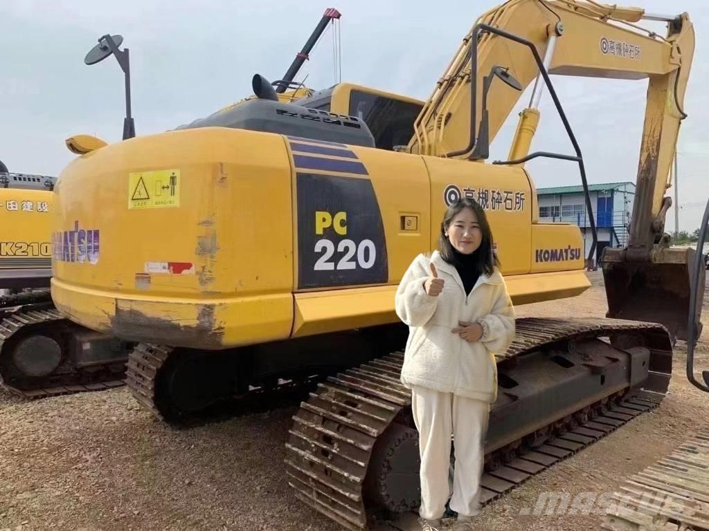 Komatsu PC 220-8 대형 굴삭기 29톤 이상