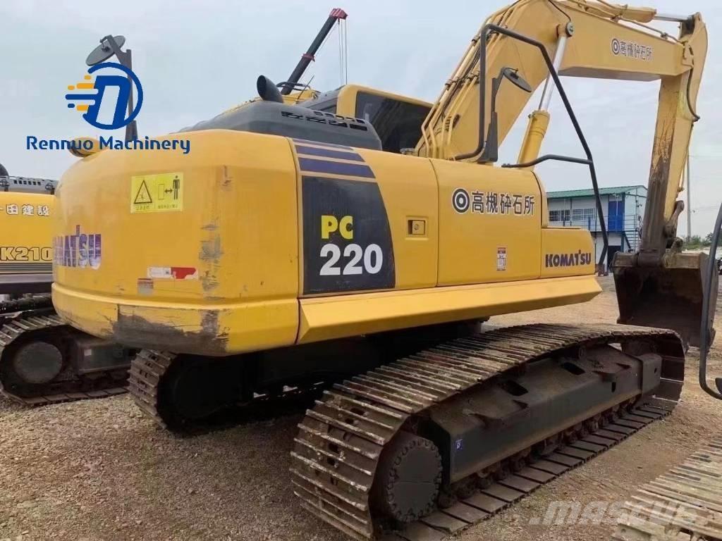 Komatsu PC 220-8 대형 굴삭기 29톤 이상
