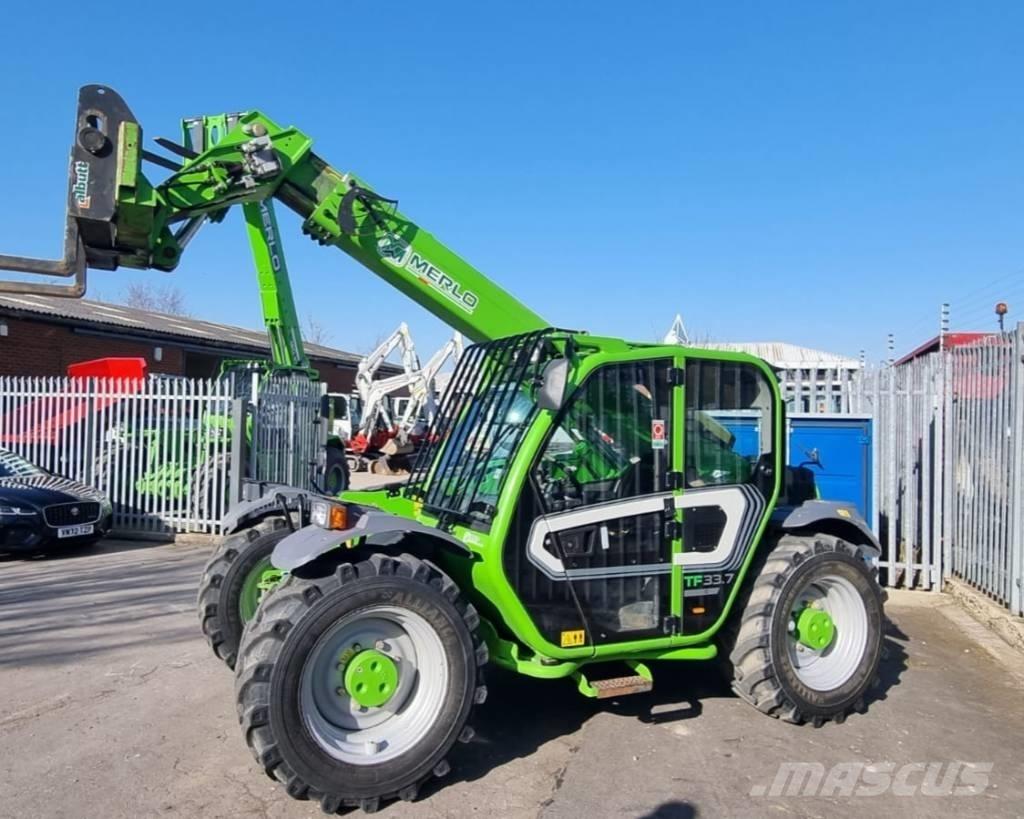 Merlo TF 33.7 텔러 핸들러
