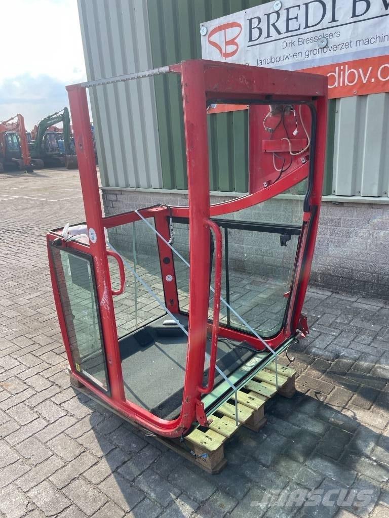 Volvo ECR25D 캐빈 및 인테리어