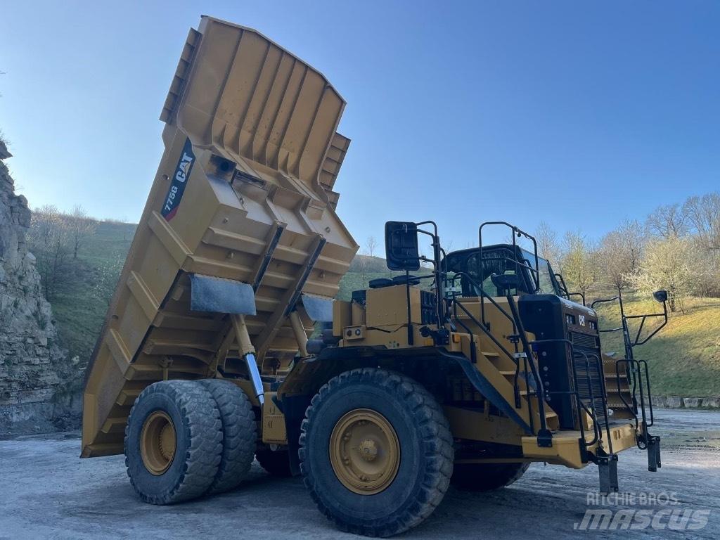 CAT 775 G 초대형 덤프 트럭