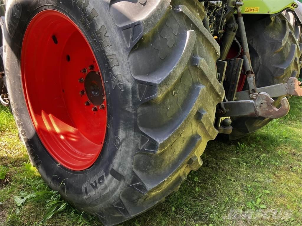 CLAAS Axion 850 트랙터