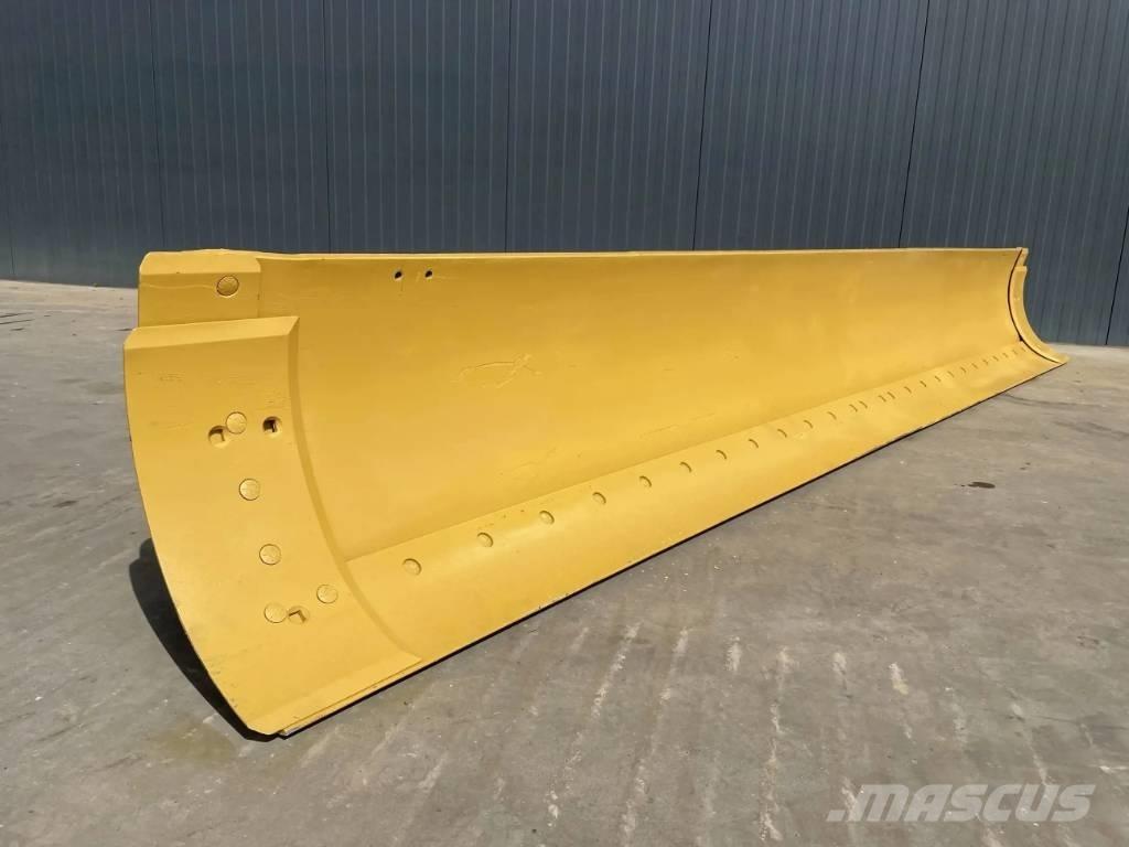 CAT 140K Moldboard 삽날