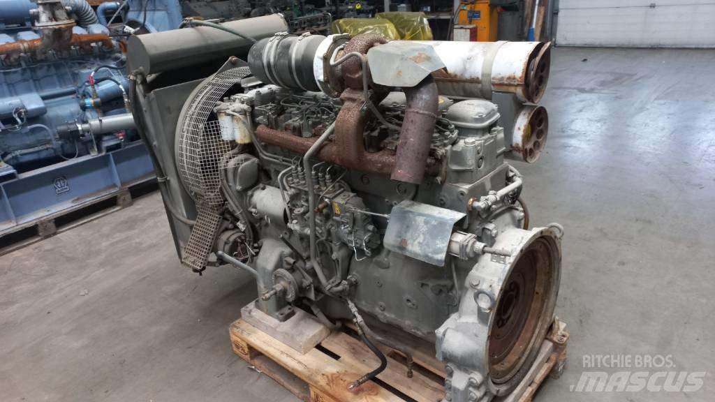 Volvo TD100 엔진
