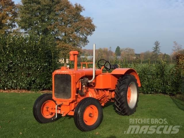 Allis-Chalmers U 트랙터