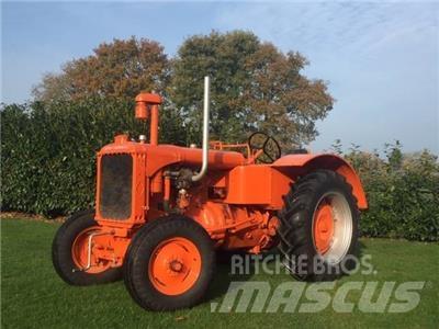 Allis-Chalmers U 트랙터