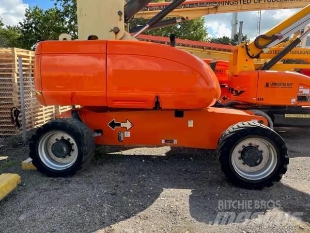 JLG 860 SJ 견인식 전동이동 리프트