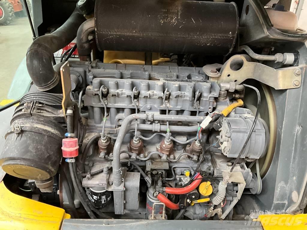 Kramer 750  휠로우더