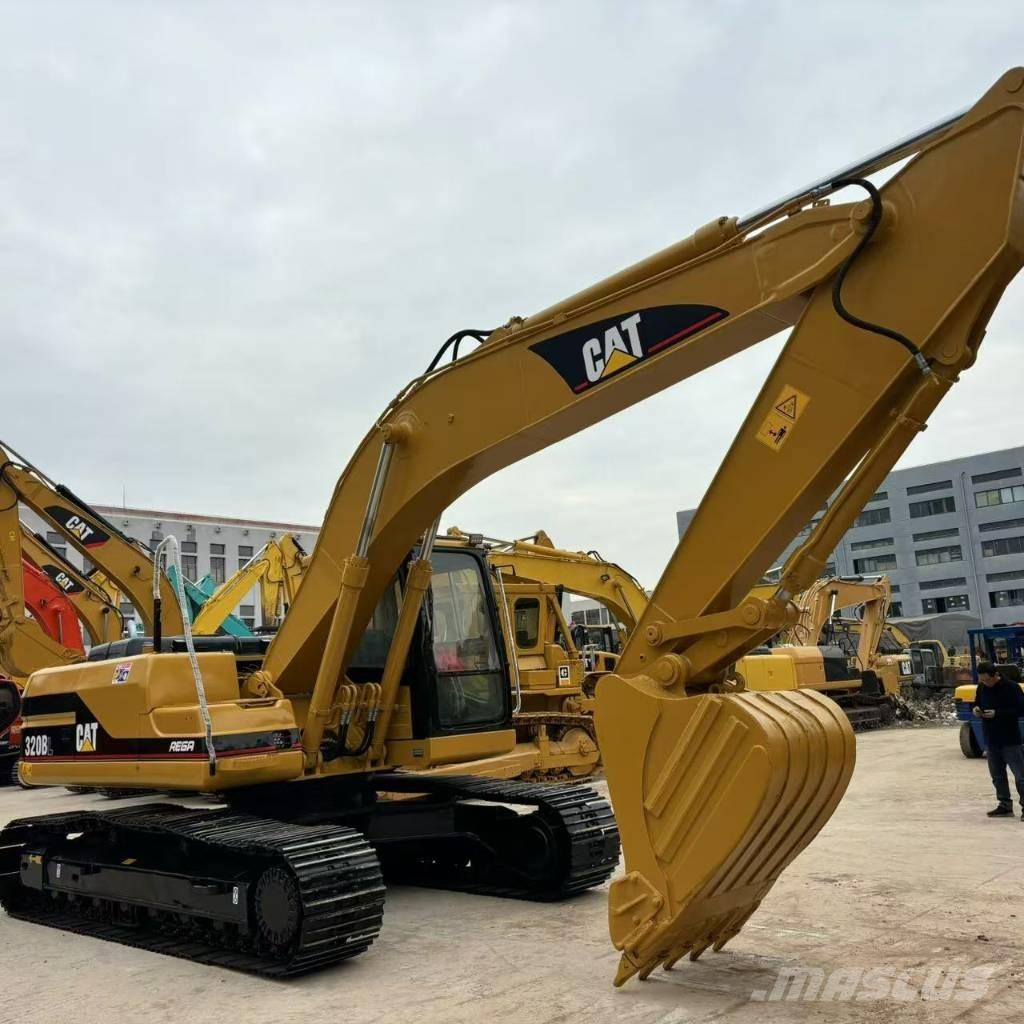 CAT 320BL 대형 굴삭기 29톤 이상