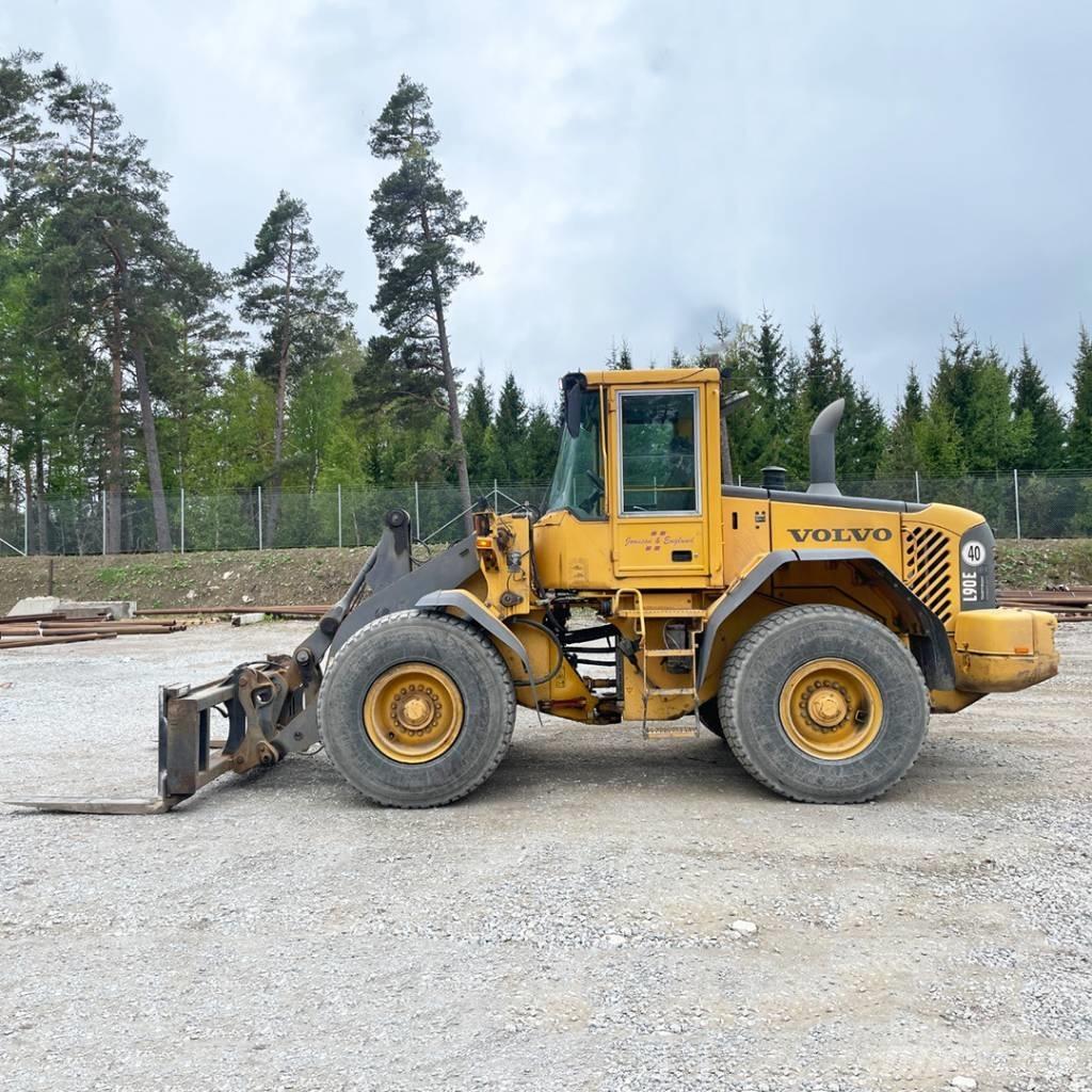 Volvo L 90 E  휠로우더