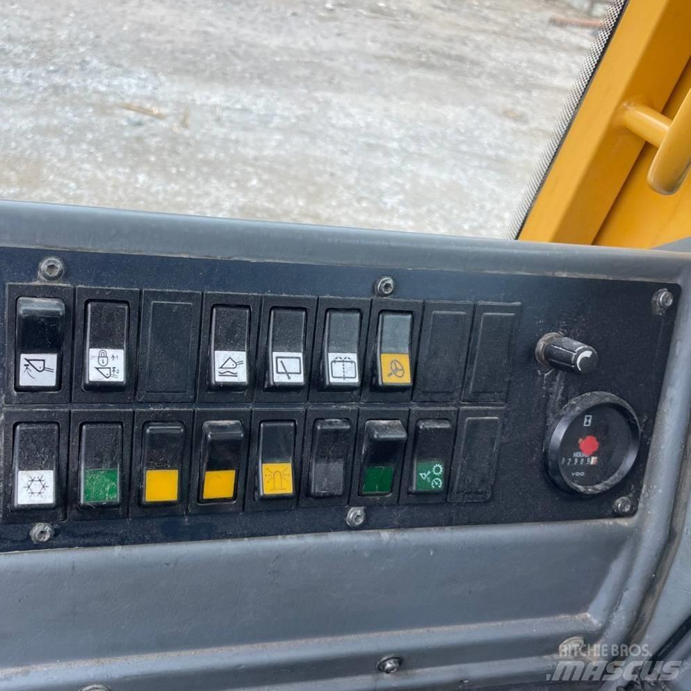 Volvo L 90 E  휠로우더