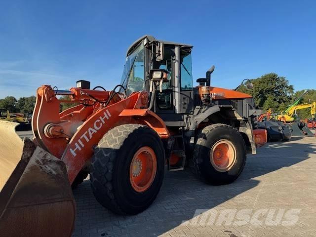 Hitachi ZW 180  휠로우더