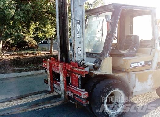 CAT DP 45 K 디젤 지게차