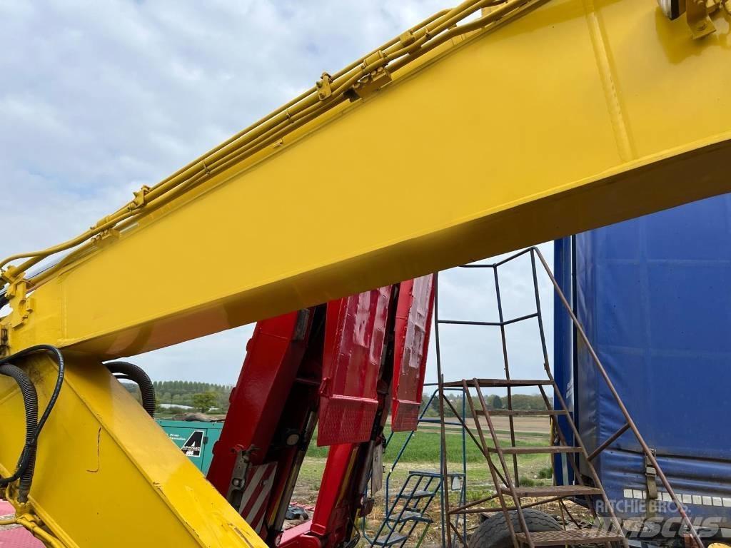 Komatsu PC 228 USLC 대형 굴삭기 29톤 이상