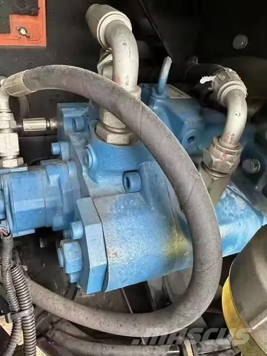 Doosan DX 75 대형 굴삭기 29톤 이상