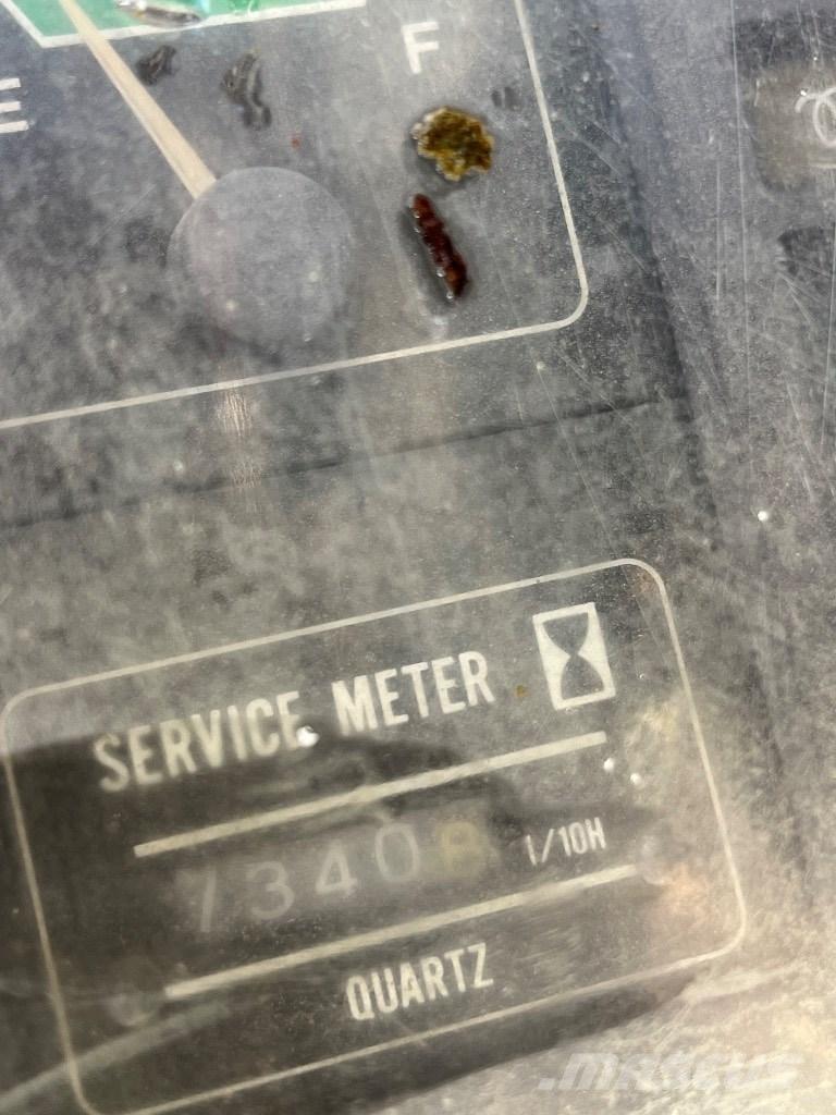 Hitachi EX 200-1 대형 굴삭기 29톤 이상