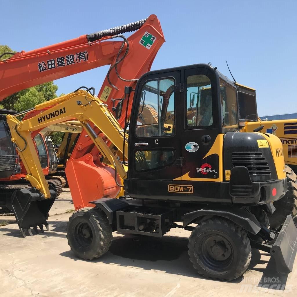 Hyundai 60 W  휠 굴삭기